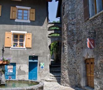 Triple Room with Mountain View