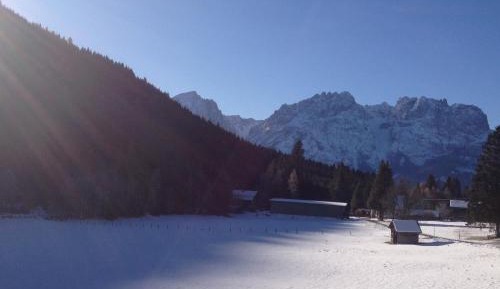Apartment with Mountain View