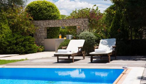 Aeriko-Nefeli Beachfront Villa with Stunning View and Private Pool