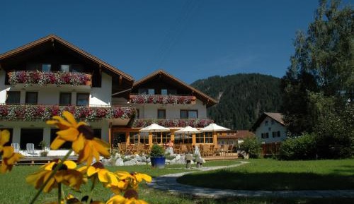 Single Room with Mountain View