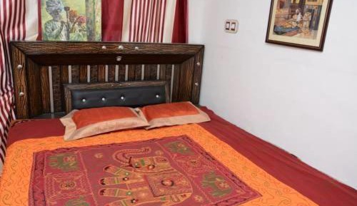 Deluxe Double Room (2 Adults + 1 Child)