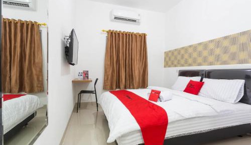 RedDoorz Double Room