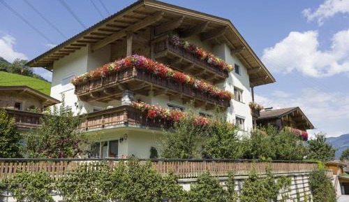 Apartment (4 Adults)