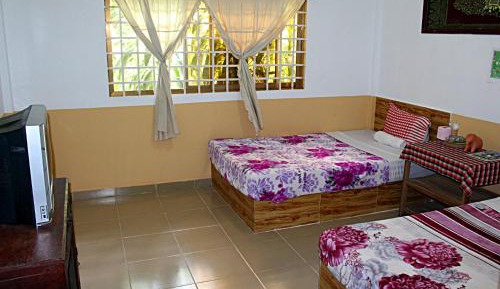 Basic Twin Room with Fan