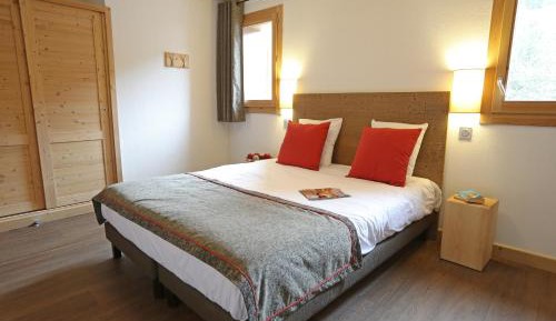 Four-Bedroom Apartment - 10 People