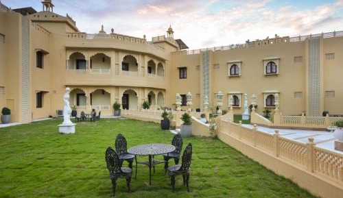 Deluxe Double Room - 10% Discount on Food