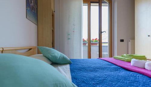 Double or Twin Room with Shared Bathroom