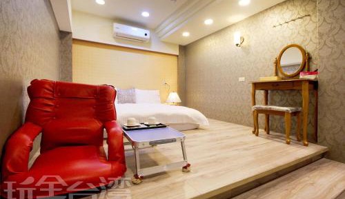 Deluxe Double Room with Shower