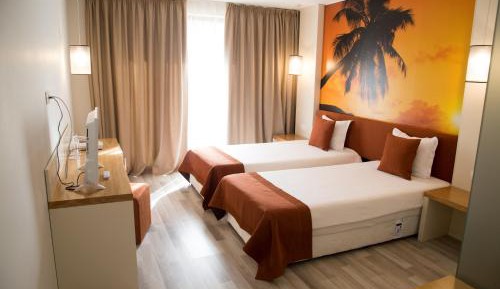 Deluxe Double Room - Free Spa Access