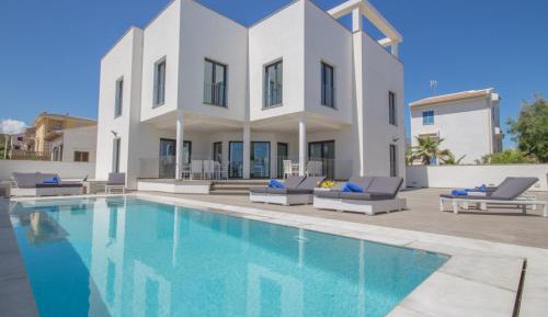 Villa - Beach Front