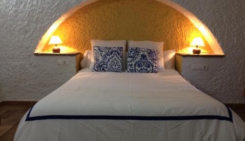 One-Bedroom Cave Apartment