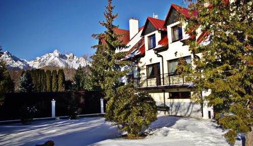 Villa with Garden View