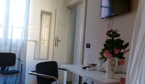 Twin Room with Private Bathroom