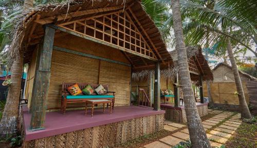 Bungalow with Garden View