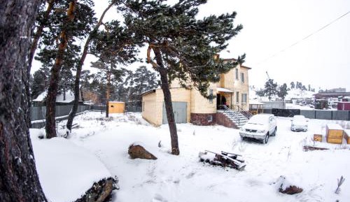 Three-Bedroom Cottage