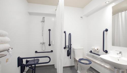 Double or Twin Room - Disability Access