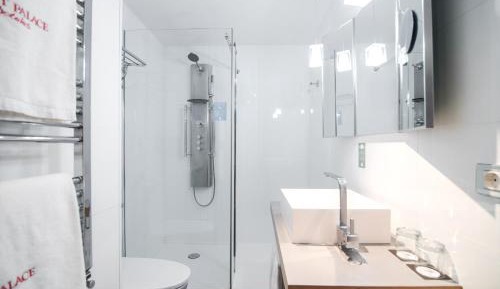 Double Room (1 - 2 Adults)