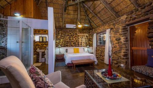 Suite with Garden View