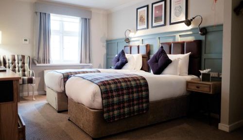 Deluxe King or Twin Room