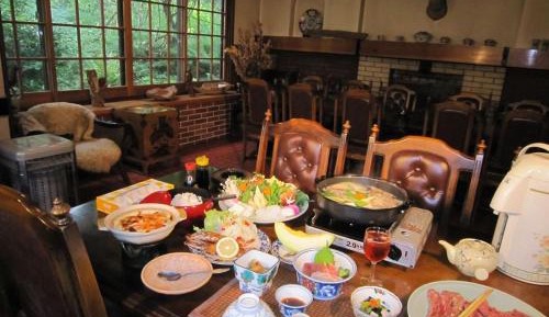 Twin Room with Shared Bathroom