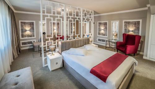 Luxury Apartment