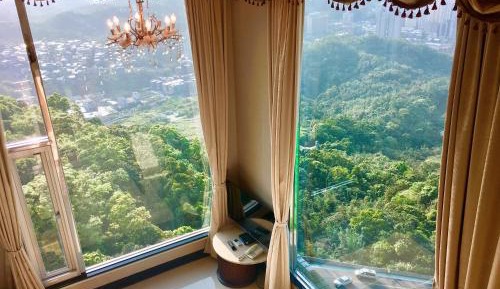 Double Room with Mountain View