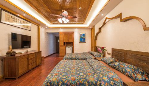 Apartment with Lake View