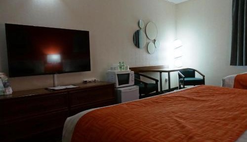 Queen Room - Non-Smoking