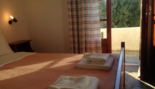 One-Bedroom Apartment (4 Adults)