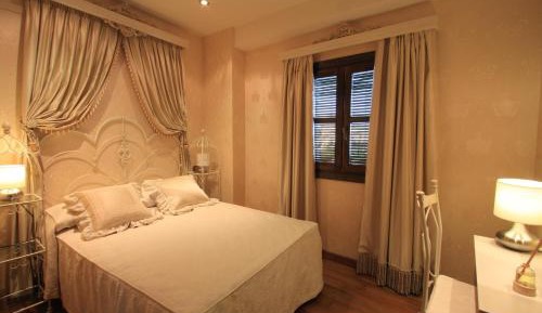 2- Bedroom Apartment Suite with Complimentary Spa Access