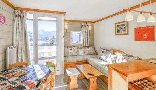 Select Studio (5 people)