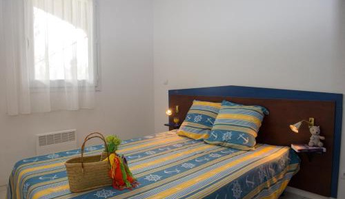 Chalet (6 Adults)