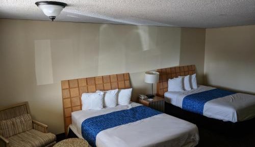 Queen Room with Two Queen Beds - Smoking