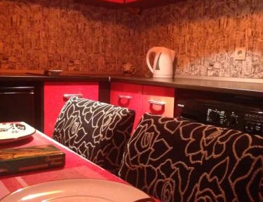 Apartment with Garden View