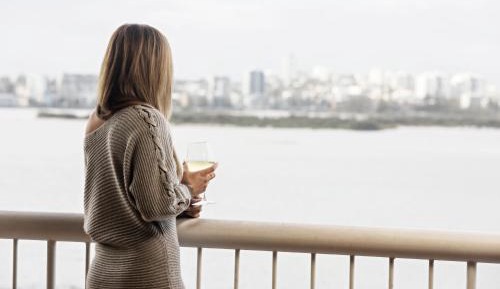 One-Bedroom Ocean View Apartment