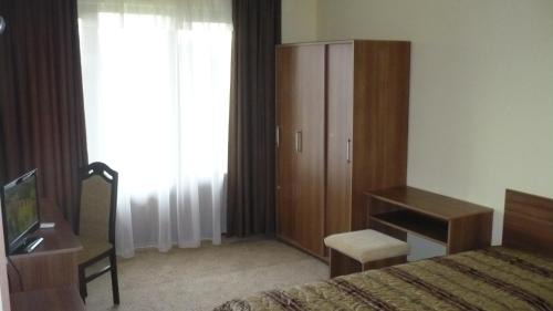 Large Double or Twin Room