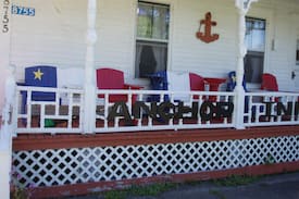 Clare Bed & Breakfast | Anchor Inn B&B, Meteghan Center, B0W2K0.