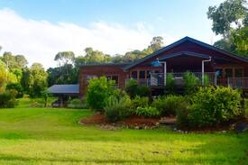 Kents Pocket Villa | Sandstone Retreat
