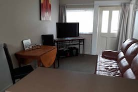 Raglan House | Historic Pear Tree Cottage