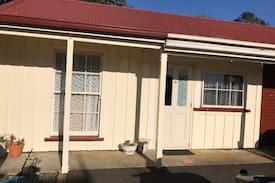 Raglan House | Historic Pear Tree Cottage