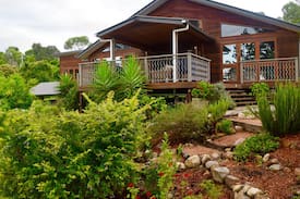 Kents Pocket Villa | Sandstone Retreat