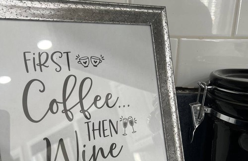 Lynbrook House | Home in Lynbrook NY ideal for short and longer stays!