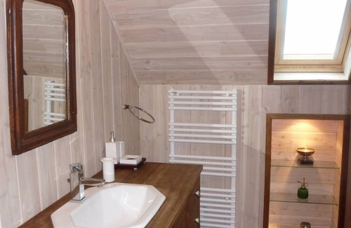 Collandres Cottage | Gite Collandres, 3 bedrooms, 6 persons