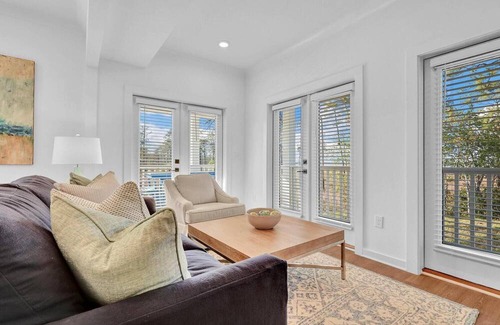 Orange Beach House | Shvilla -3BD/2.5BA Home w/ Amazing Bay View & Pool