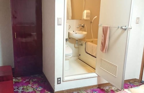 Mihara House | Twin room smoking 3 minutes on foot from JR Mi / Mihara Hiroshima