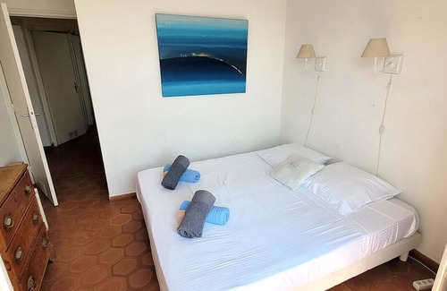 Port Grimaud Apartment | Luminous cozy cocoon with view of the gulf