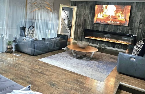 Ingersoll Villa | ***OASIS***