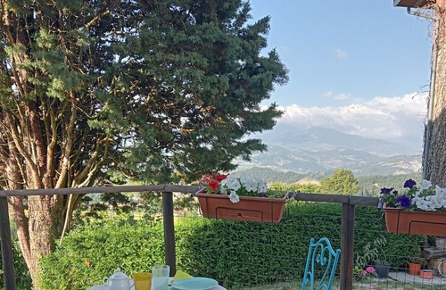 Carpineti Bed & Breakfast | Antica stalla e fienile ristrutturato immerso nella natura