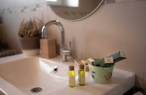 Carpineti Bed & Breakfast | Antica stalla e fienile ristrutturato immerso nella natura