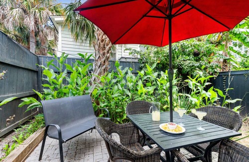 Cannonborough Elliotborough Apartment | Casa Bella Suite B | 3 Blocks to King Street